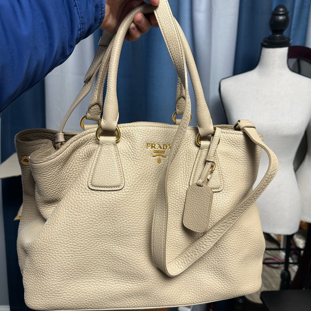 ❤️SOLD❤️Prada Beige Leather Satchel